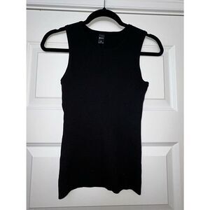 RUBZOOF Sleeveless Fitted Tank Top Shirt